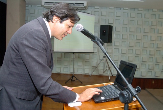 Fernando Haddad defende integração entre educação e trabalho, ao lançar o Fórum Mundial de Educação Profissional e Tecnológica. (Foto: Wanderley Pessoa)