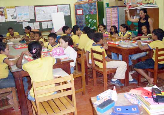 Na escola Ruth de Almeida, em Macapá, os jogos são usados para motivar os estudantes e ajudá-los na fixação do conteúdo das aulas de matemática (Foto: Arquivo da escola)