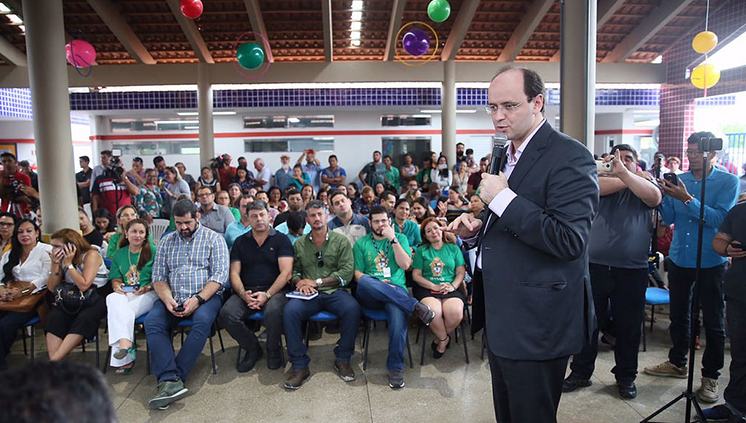 O ministro inaugurou a creche Maria Aparecida Silva Dantas, no bairro Zumbi dos Palmares, em Manaus (Foto: André Nery/MEC)