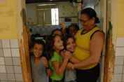 Empenho e dedicação garantem o sorriso dos professores e dos 625 alunos da escola